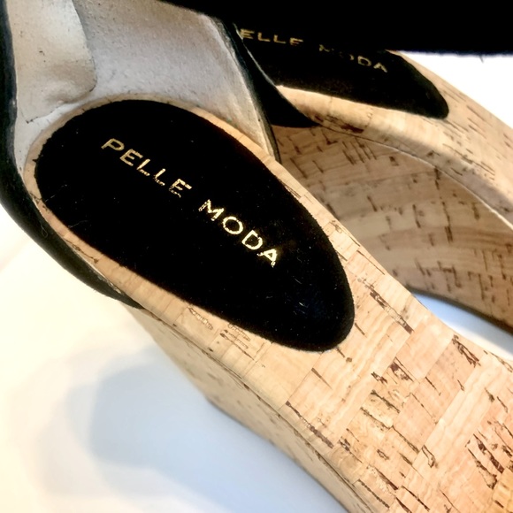 Pelle Moda - Black Cork Platform Wedges - Picture 6 of 8
